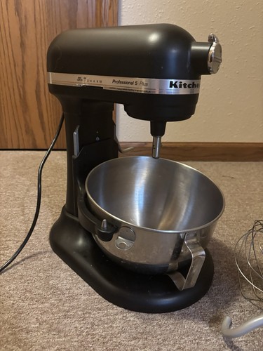 New kitchenaid professional - new, 5